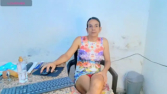 Oh Tique online show from June 1, 2026, 12:40 pm