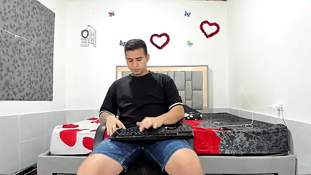 simookeler online show from October 6, 2025, 11:18 am