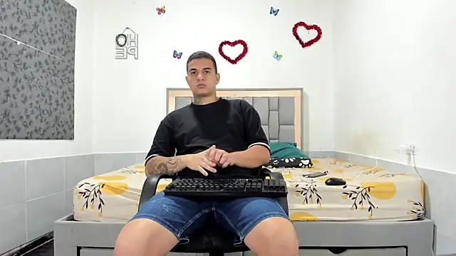 simookeler online show from October 21, 2025, 3:07 am