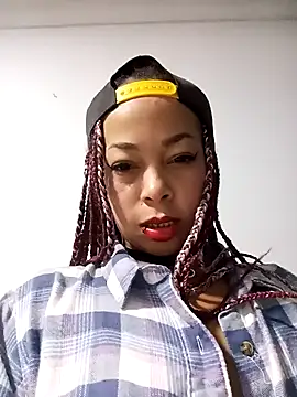 Scarlett lx online show from January 6, 2025, 5:49 pm