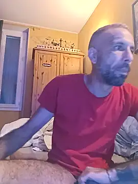 arrow13680 online show from December 3, 2025, 8:56 am