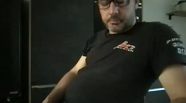 Snapshot of unconnudu21000 chatting on February 10, 2025, 3:53 pm unconnudu21000 online show from February 10, 2025, 3:53 pm