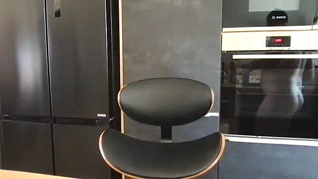 unconnudu21000 online show from April 2, 2026, 11:41 am