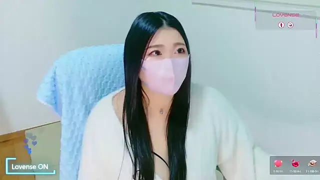 Snapshot of yukinko_o_ chatting on December 19, 2025, 1:07 pm yukinko o online show from December 19, 2025, 1:07 pm