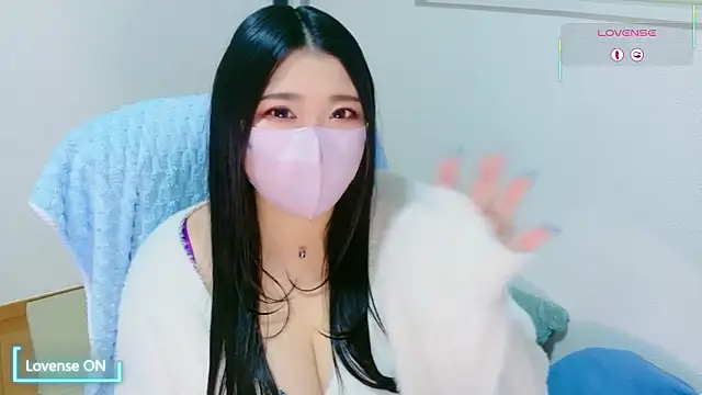 Snapshot of yukinko_o_ chatting on December 20, 2025, 1:29 pm yukinko o online show from December 20, 2025, 1:29 pm