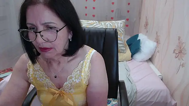 OlgaHottie online show from November 20, 2025, 11:21 am