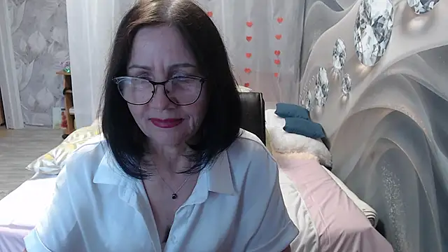 Snapshot of OlgaHottie chatting on February 6, 2026, 11:30 pm OlgaHottie online show from February 6, 2026, 11:30 pm