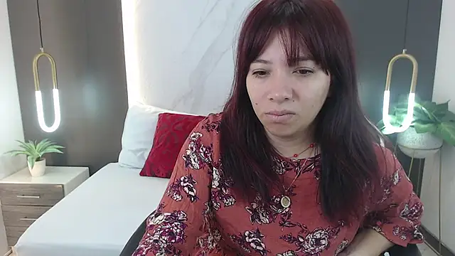 Snapshot of alma_fenix chatting on January 14, 2025, 12:14 pm alma fenix online show from January 14, 2025, 12:14 pm