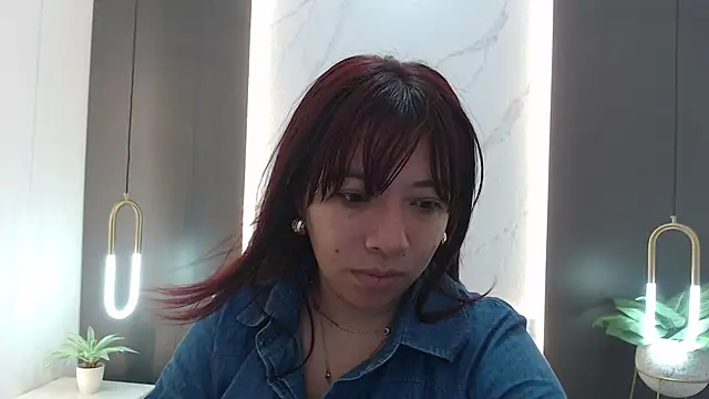 Snapshot of alma_fenix chatting on January 25, 2025, 12:16 pm alma fenix online show from January 25, 2025, 12:16 pm