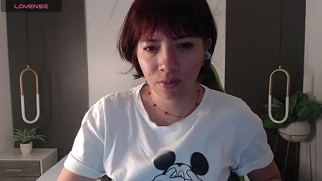 Snapshot of alma_fenix chatting on March 19, 2025, 12:12 pm alma fenix online show from March 19, 2025, 12:12 pm