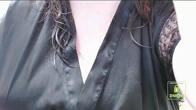 cute and hot online show from January 23, 2025, 9:18 am