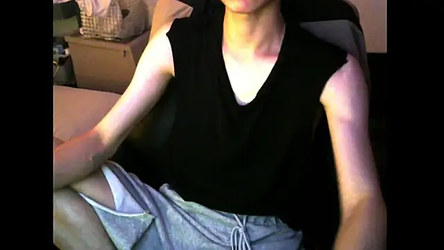 Ray175oo online show from September 27, 2025, 6:13 pm