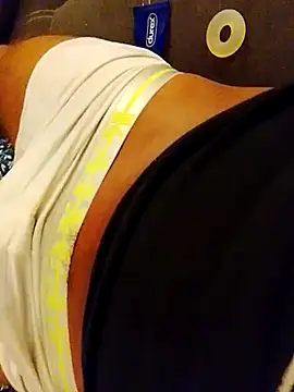 Niceblueeyes081288 online show from April 24, 2026, 9:06 pm