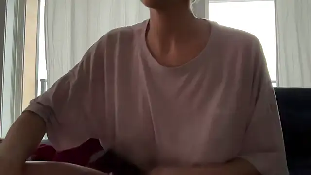 Snapshot of senioritaZol chatting on February 16, 2025, 9:16 pm senioritaZol online show from February 16, 2025, 9:16 pm