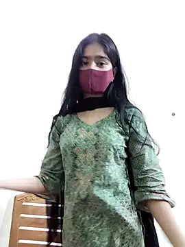 Arisha- online show from February 5, 2026, 8:02 pm