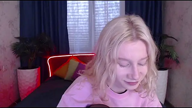 EnigmaSee online show from October 5, 2025, 1:48 am