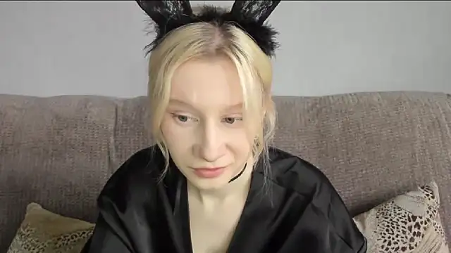 EnigmaSee online show from October 30, 2025, 1:51 am