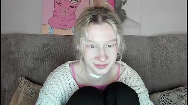 EnigmaSee online show from December 5, 2025, 1:14 am