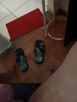 Snapshot of lobomisterioso13 chatting on November 6, 2025, 1:12 pm lobomisterioso13 online show from November 6, 2025, 1:12 pm