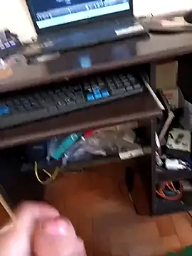 Snapshot of lobomisterioso13 chatting on November 12, 2025, 11:54 am lobomisterioso13 online show from November 12, 2025, 11:54 am