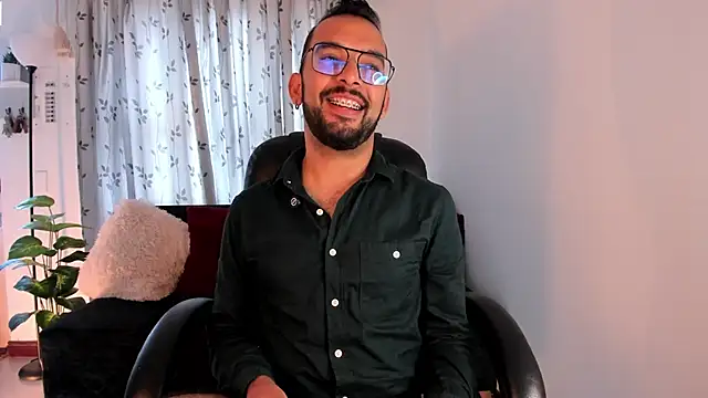  PauloDaSilva  online show from March 23, 2026, 7:18 pm