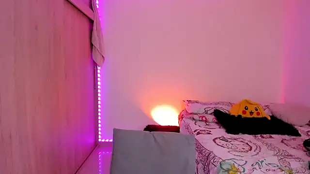 aldrinwhite online show from February 2, 2026, 7:45 pm