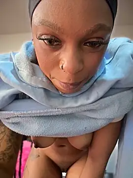 Melany Williams online show from November 8, 2025, 2:28 pm