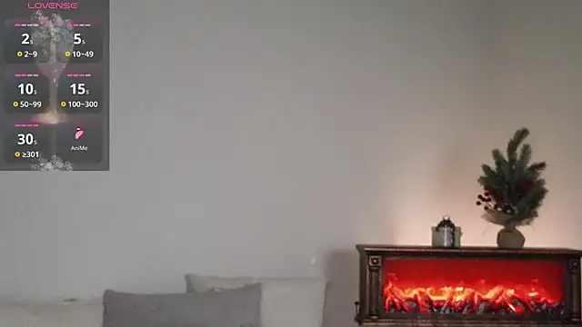 chloi hes online show from December 16, 2025, 1:27 pm