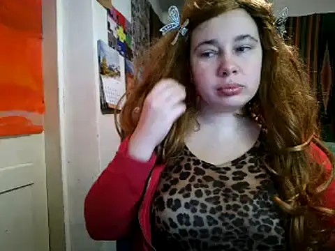 Snapshot of Cora_Maro chatting on February 4, 2026, 6:08 am Cora Maro online show from February 4, 2026, 6:08 am