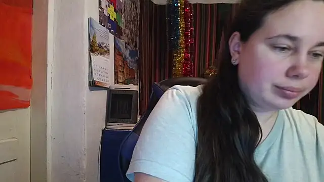 Snapshot of Cora_Maro chatting on February 9, 2026, 1:15 pm Cora Maro online show from February 9, 2026, 1:15 pm