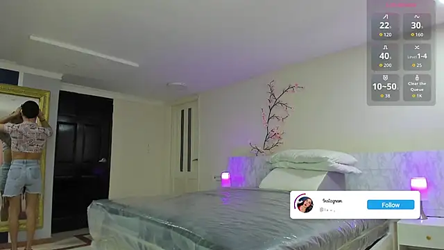 Snapshot of charolbruce_1 chatting on November 18, 2025, 12:09 pm charolbruce 1 online show from November 18, 2025, 12:09 pm