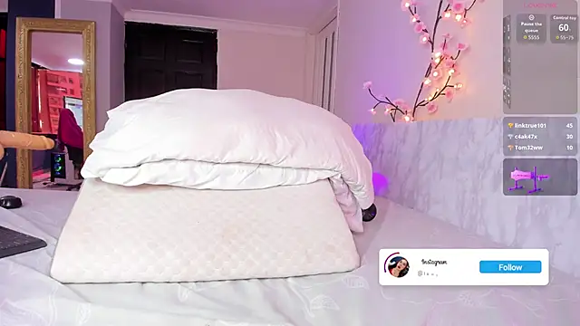 Snapshot of charolbruce_1 chatting on January 5, 2026, 5:27 pm charolbruce 1 online show from January 5, 2026, 5:27 pm