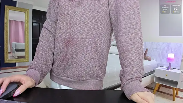 Snapshot of charolbruce_1 chatting on February 10, 2026, 11:36 am charolbruce 1 online show from February 10, 2026, 11:36 am