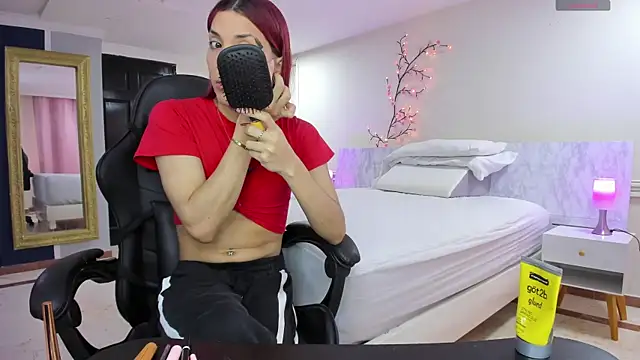 Snapshot of charolbruce_1 chatting on February 26, 2026, 11:53 am charolbruce 1 online show from February 26, 2026, 11:53 am