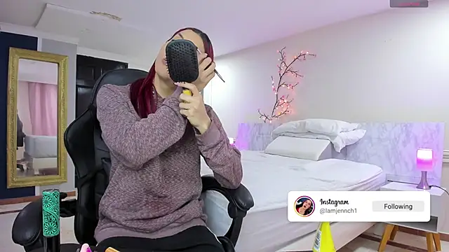 Snapshot of charolbruce_1 chatting on February 28, 2026, 11:55 am charolbruce 1 online show from February 28, 2026, 11:55 am