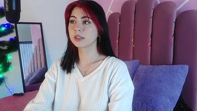 Snapshot of Zoe_Benson chatting on December 19, 2024, 12:45 pm Zoe Benson online show from December 19, 2024, 12:45 pm