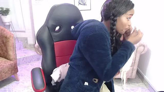 cattalheya online show from November 17, 2025, 12:33 pm