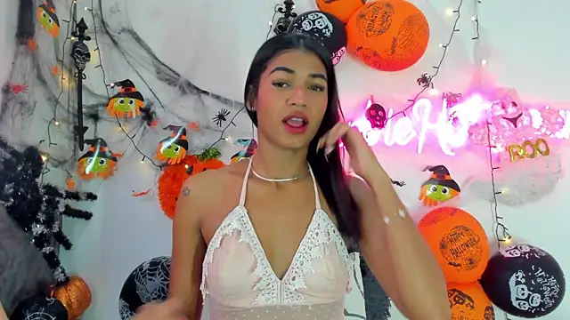 BarbieHotLaura online show from October 26, 2025, 4:02 pm