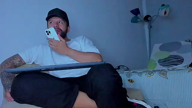 ToonyDee online show from March 23, 2025, 5:10 am