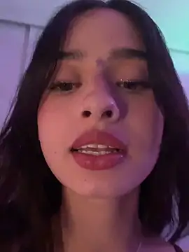 Snapshot of salome-brown chatting on May 8, 2026, 1:44 am salome-brown online show from May 8, 2026, 1:44 am