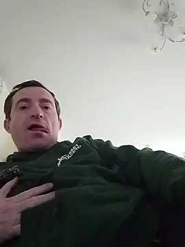 Snapshot of openlegsforyou chatting on February 10, 2026, 9:35 am openlegsforyou online show from February 10, 2026, 9:35 am