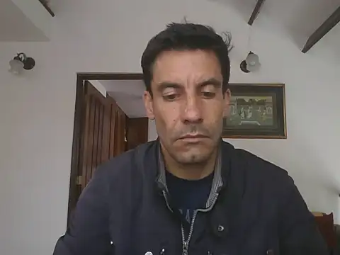 elkike1980 online show from April 29, 2026, 4:44 pm
