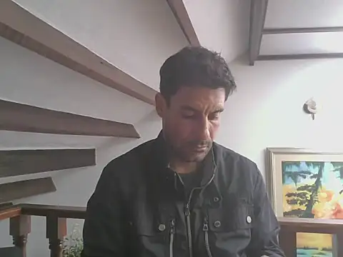 elkike1980 online show from May 4, 2026, 4:14 pm