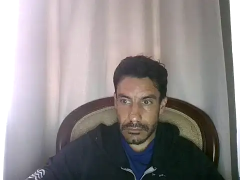 elkike1980 online show from May 11, 2026, 2:45 pm