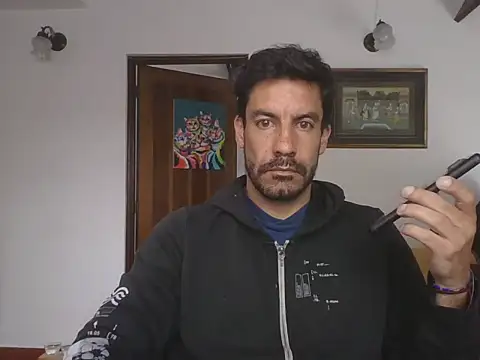 elkike1980 online show from May 14, 2026, 12:01 pm