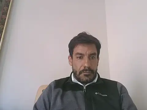 elkike1980 online show from May 20, 2026, 1:50 pm