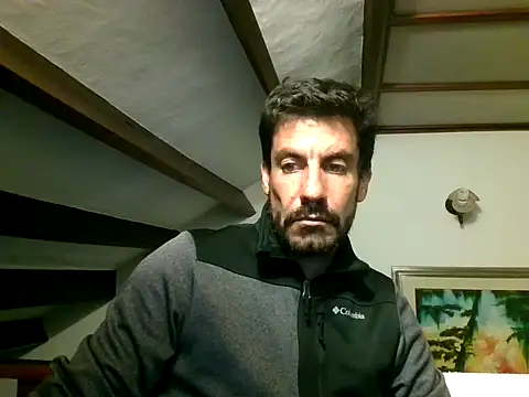 elkike1980 online show from May 21, 2026, 2:29 am