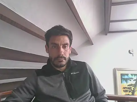 elkike1980 online show from May 25, 2026, 4:24 pm