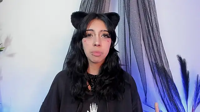 Nyx nayla online show from March 15, 2025, 7:09 am