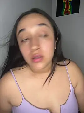 Snapshot of cata_megan chatting on December 21, 2024, 12:42 am cata megan online show from December 21, 2024, 12:42 am